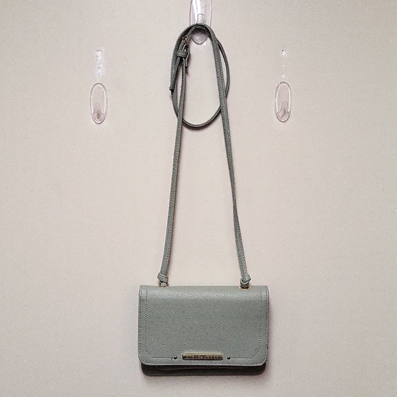 Steve Madden Jade Bangie Wallet on a String - Picture 1 of 12